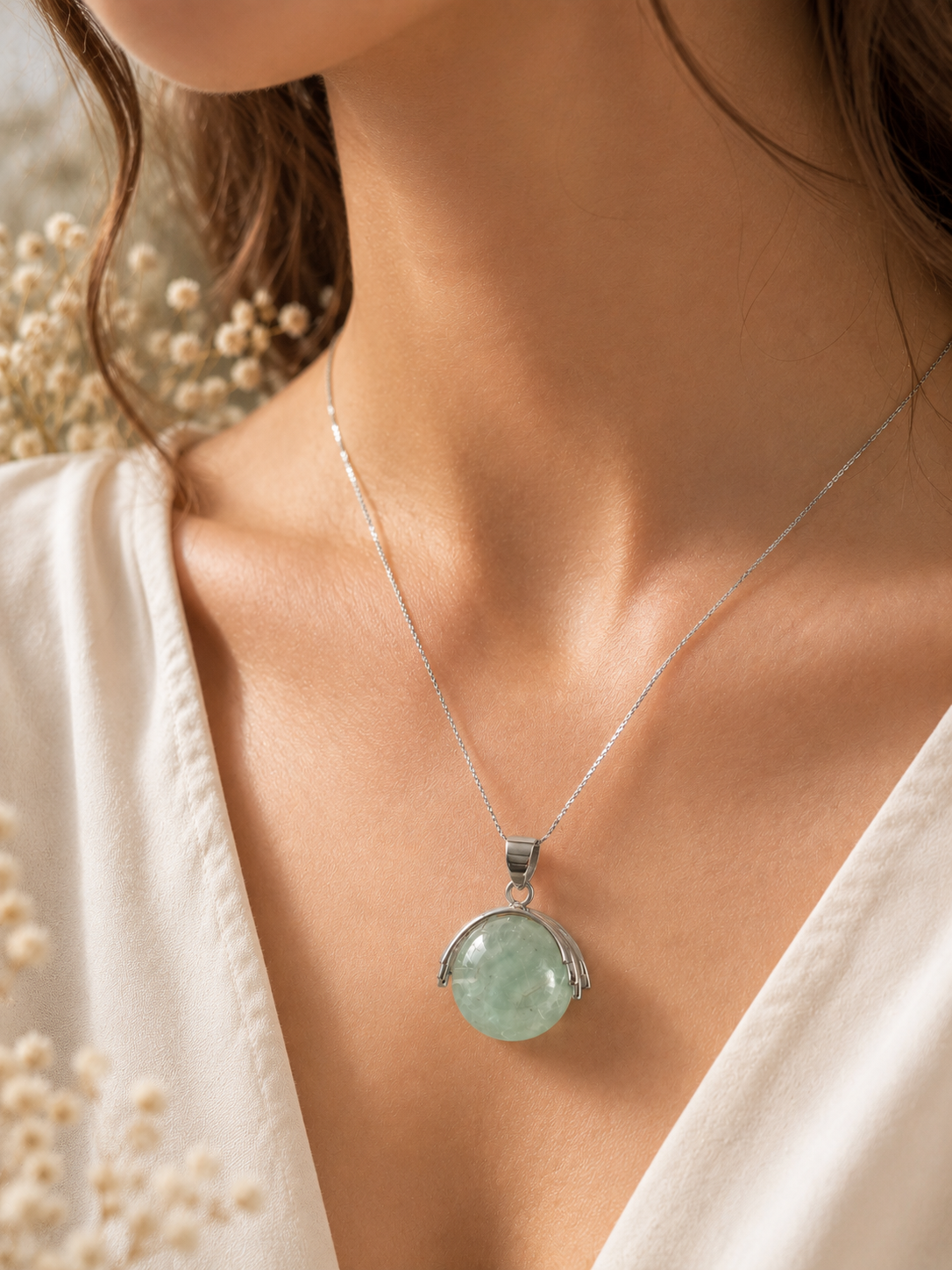 Collier Fluorine Vert d’Eau – Élégance & Harmonie