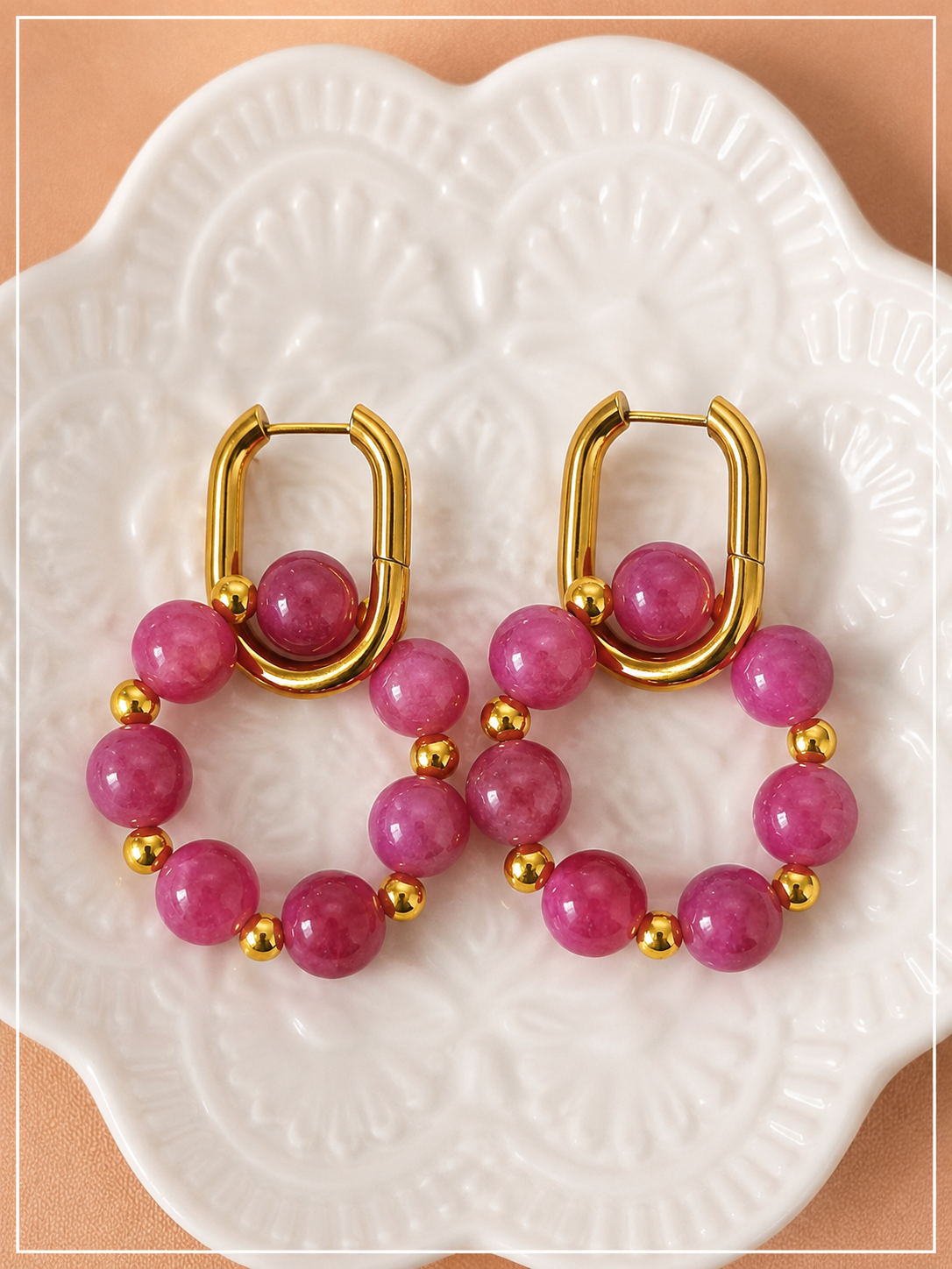 Boucles d’oreilles créoles Quartz Fraise – Création artisanale ✨