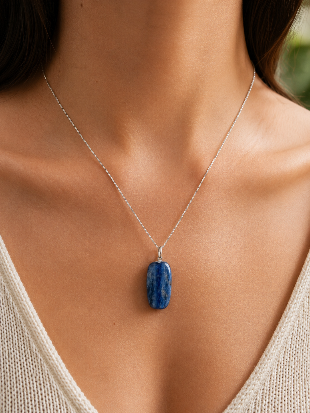 Pendentif Pierre Roulée en Cyanite