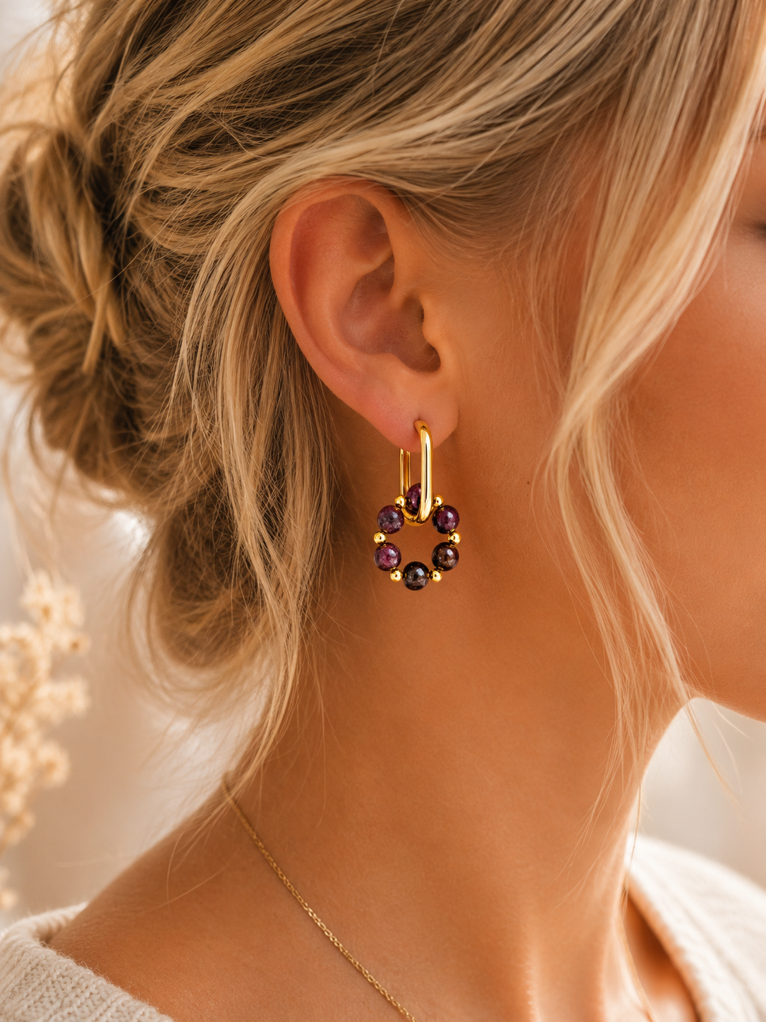 Boucles d’oreilles créoles pierres naturelles Grenat – Création artisanale ✨