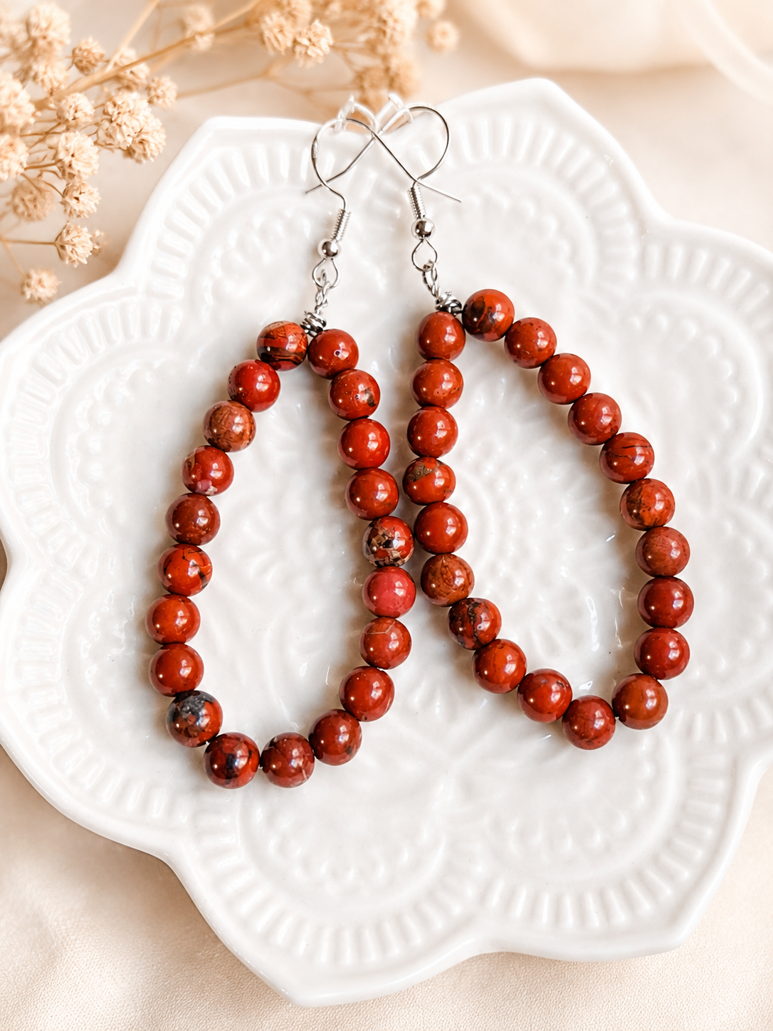 Boucles d’Oreilles Créoles Artisanales – Jaspe Rouge